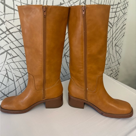 Indigo rd. women's tan faux leather knee-high block heel boots.  Size 7.5 - Picture 2 of 5